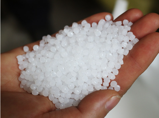Yantai Double Plastic Industry Co., Ltd. dringt aan op 100% zuivere HDPE-grondstoffen om hoogwaardige, milieuvriendelijke en duurzame plastic netten te maken